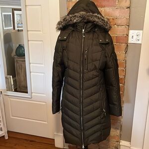 Eddie Bauer ladies Large long length puffer jacket